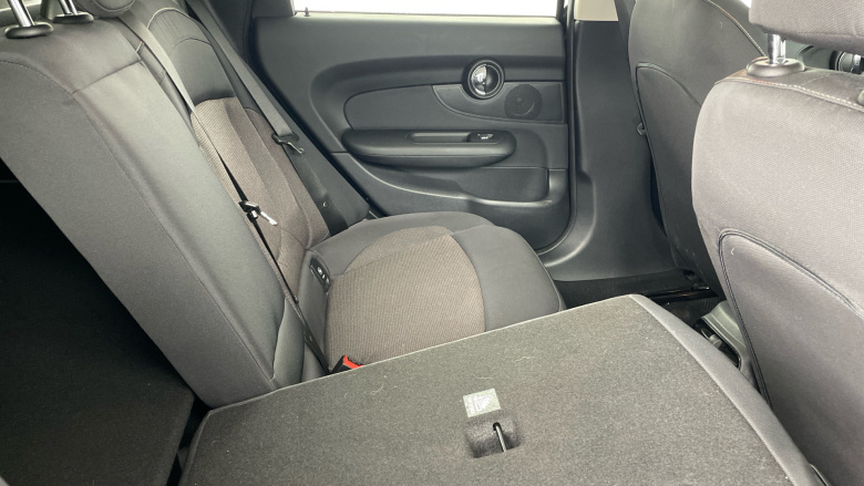 MINI Clubman 1.5 Cooper Classic 6dr Petrol Estate